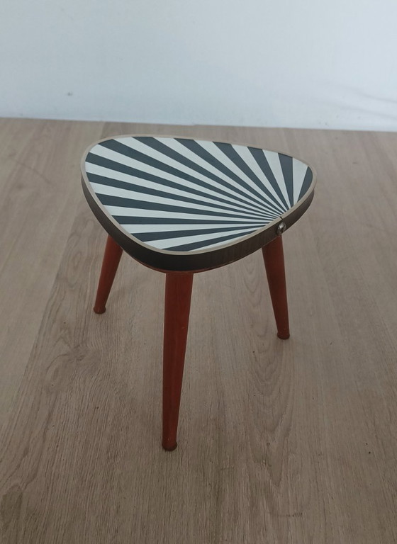 Image 1 of Beistelltisch aus den Fünfzigern