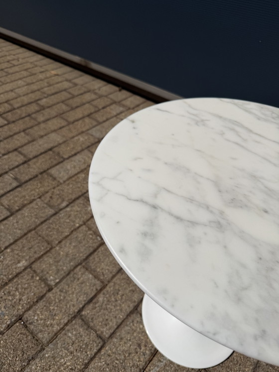 Image 1 of Knoll Tulip side table in Arabescato Satin matte marble in MINT CONDITION!! Eero Saarinen