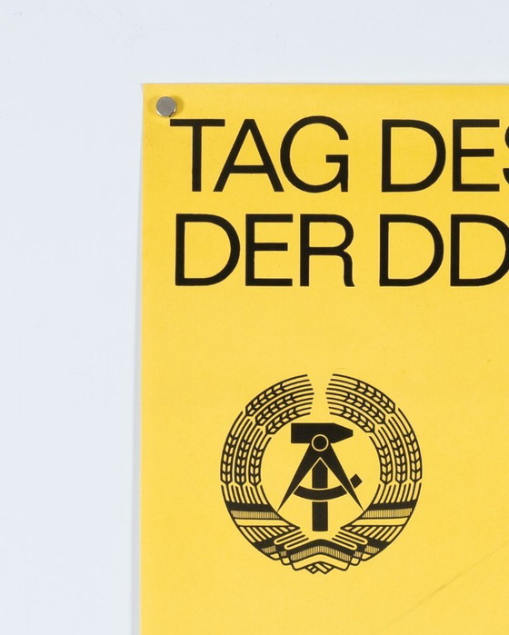 Image 1 of Tag des Bauarbeiters der DDR 1973 – Original Vintage Political Propaganda Poster by Nietzsche/Schumann – Mid-Century Modern – 80