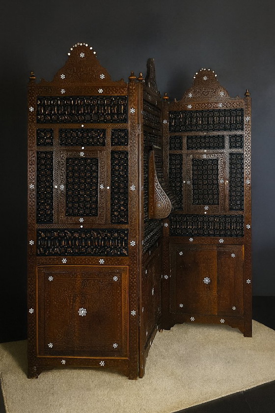 Image 1 of Paravento siriano dei primi del XX secolo intarsiato con madreperla