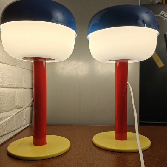 Image 1 of Einzigartiges Paar postmoderner IKEA-Tischlampen – Individuelle Farbkombination – Memphis-Stil