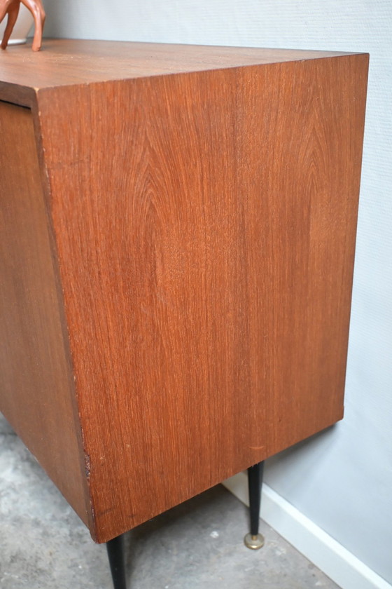 Image 1 of Teak Houten Kastje Jaren 50 Op Ranke Pootjes