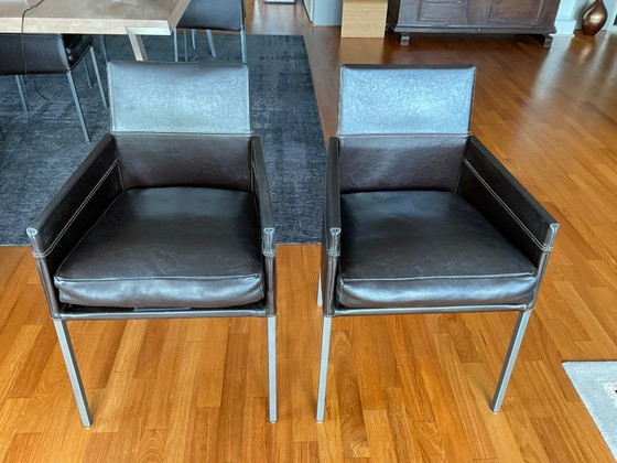 Image 1 of 2 sillas de comedor KFF, cuero marrón oscuro.