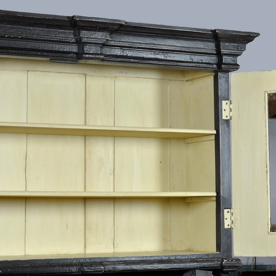 Image 1 of Groot zwart grenen dressoir, jaren 1900