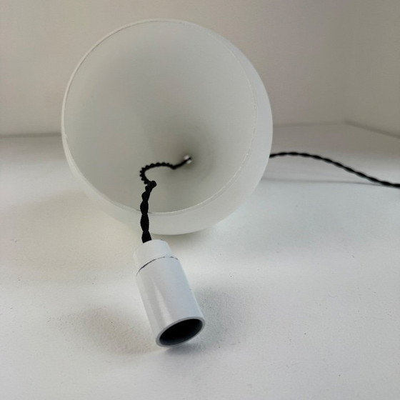 Image 1 of PAIRE D’ANCIENNES SUSPENSIONS EN OPALINE VINTAGE