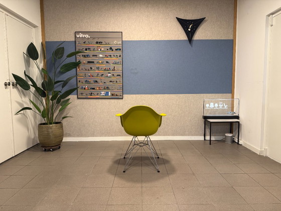 Vitra | Eames | DAR | Giallo senape + cromo | 2 pezzi – Sedie da pranzo, Metallo, Plastica (photo 5 of 10)