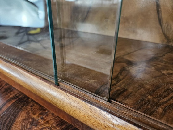 Image 1 of Art Decò Display Cabinet in Walnut Burl