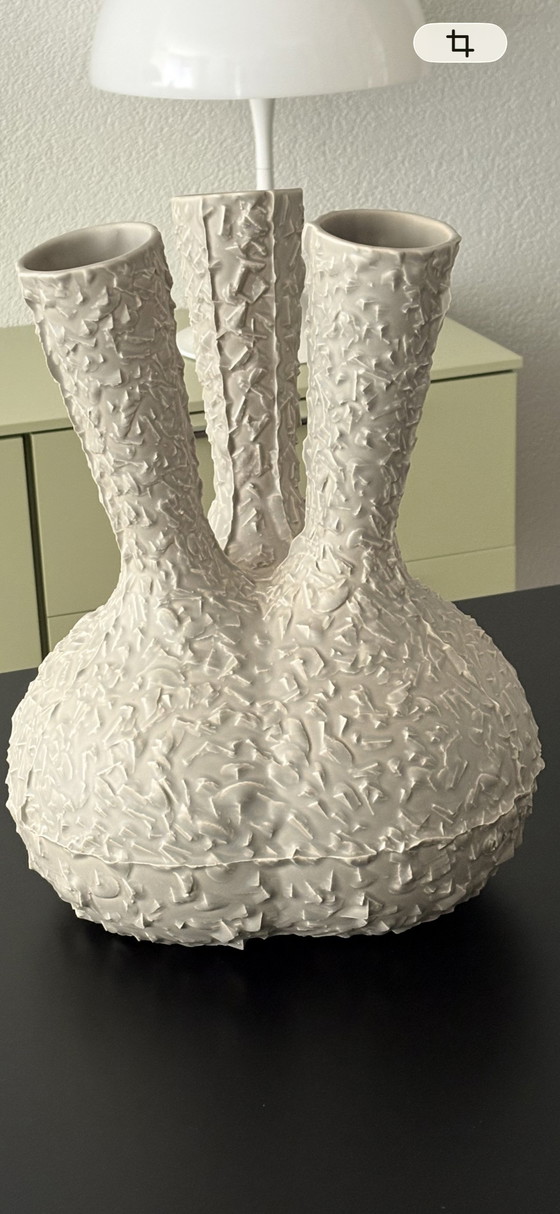Image 1 of Mama vase special edition
