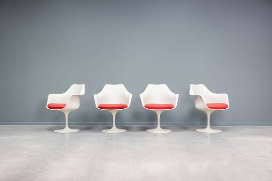 Image 1 of Tulip Fauteuil, 4x