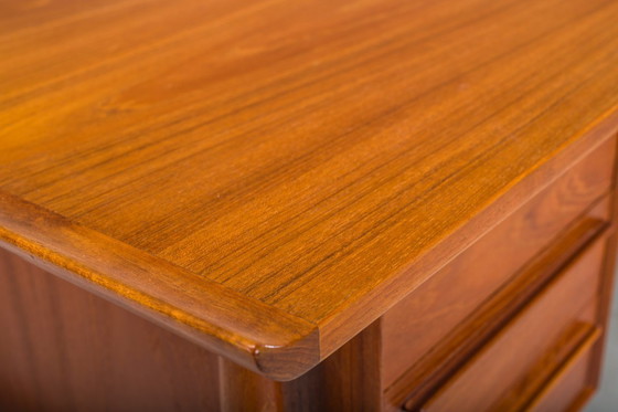 Image 1 of  Dänischer Chefschreibtisch aus Teakholz von Arne Vodder für H.P. Hansen, 1960er Jahre
