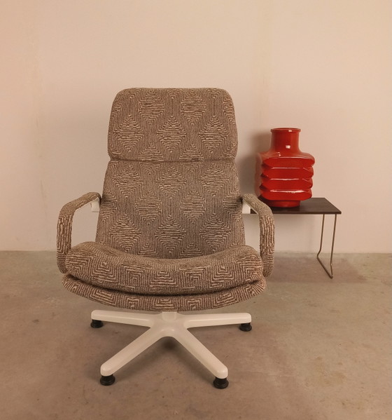 Artifort F154 Armchair Geoffrey Harcourt Newly Upholstered Vintage Design – Textile, Metal (photo 4 of 12)