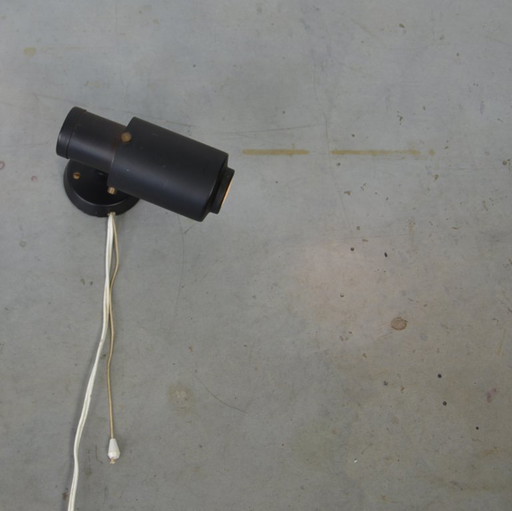 1x Zodiac spot wall light