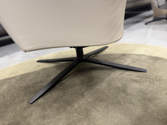 Image 1 of Fauteuil Relax Montis Marvin en cuir Myra latte et tissu Mizmaze