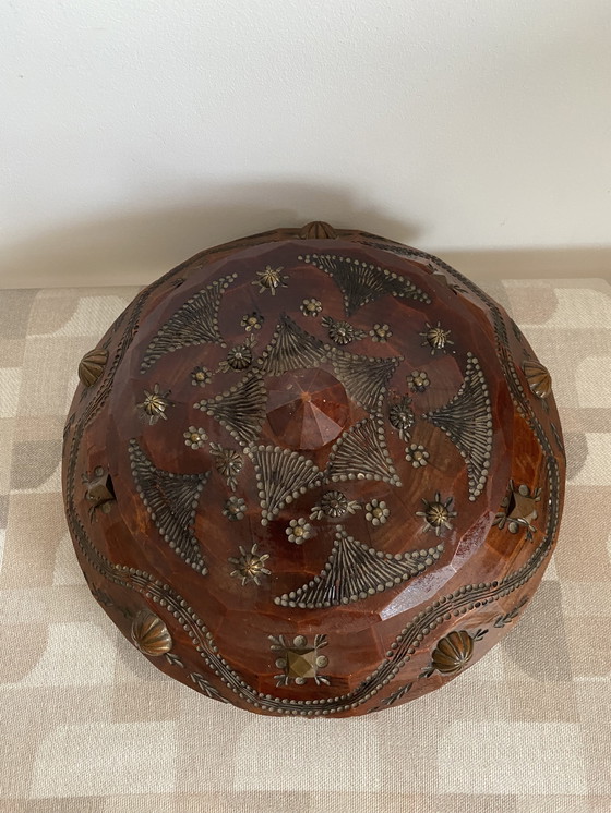 Image 1 of Antieke pot met deksel - hand carved - antique