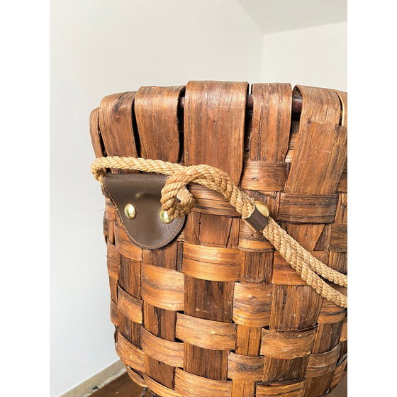 Image 1 of Vintage basket vase in walnut crust, Italy 1970