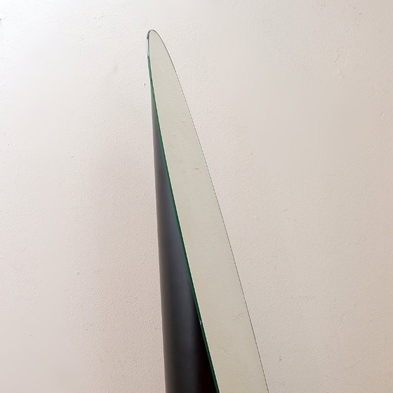 Image 1 of Specchio a figura intera vintage nero a forma di rossetto - anni '80