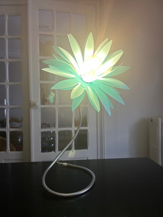 Image 1 of lampada a forma di fiore pop regolabile