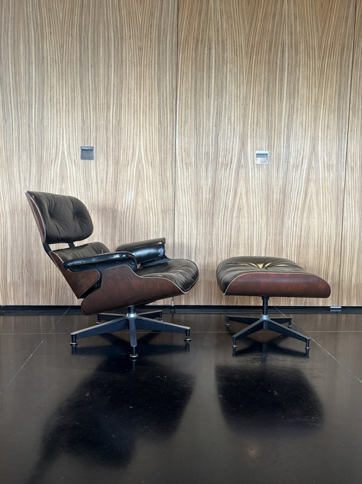 Eames lounge chair Herman Miller