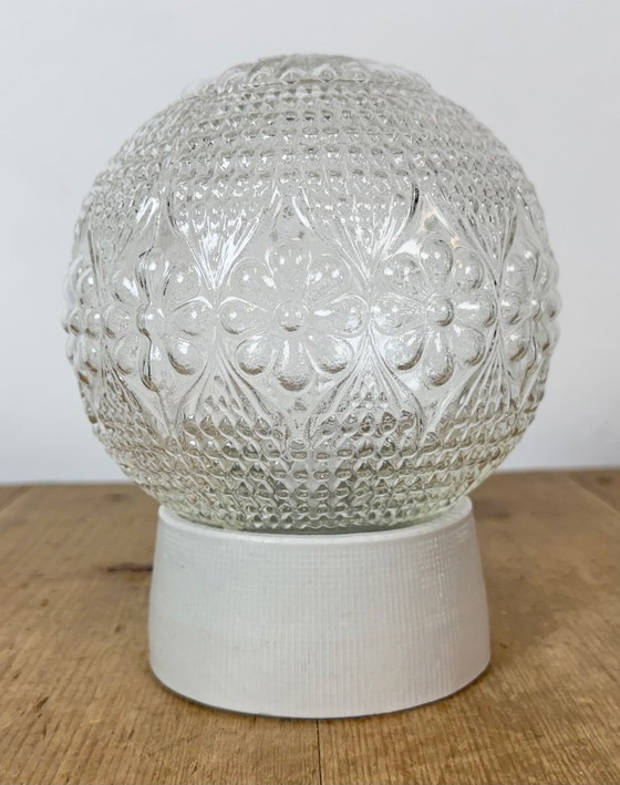 Plafonnier vintage en porcelaine blanche, années 1970 – Glass, Ceramic (photo 3 of 13)