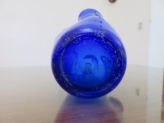 Grand vase "Mouchoir" en verre soufflé bleu cobalt, années 60 – Glass (photo 14 of 14)
