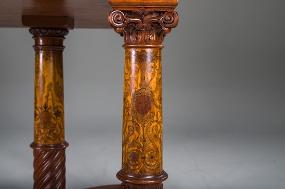 Image 1 of Wilhelmine Sekretär in Nussbaum & Edelholzfurnier mit Lederplatte