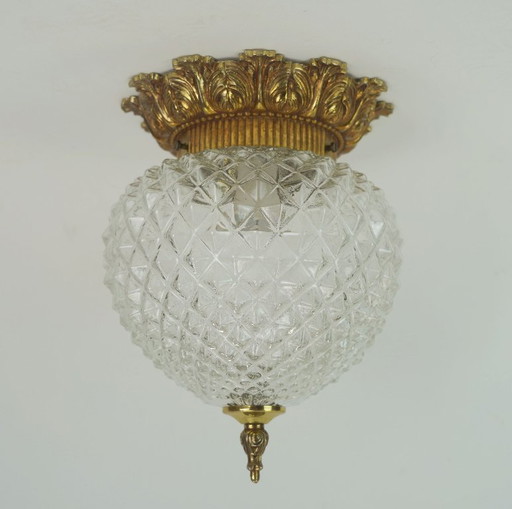Plafondlamp uit het midden van de vorige eeuw, massief Belgisch getextureerd glas, verguld aluminium, jaren 70