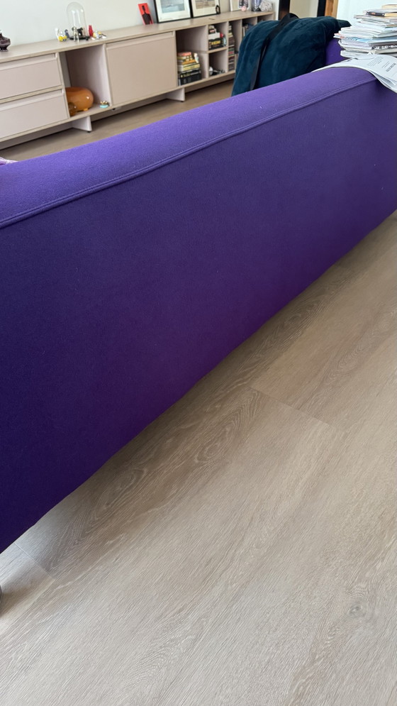 Panchina viola Pode, danneggiata, necessita di pulizia – Divani 3 posti, Textile (photo 5 of 5)