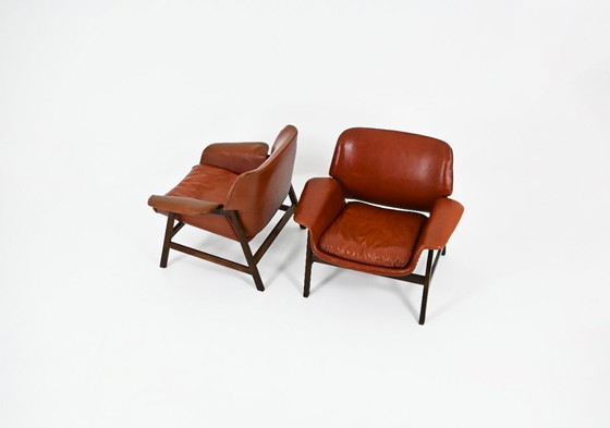 Image 1 of Pair of Brown Leather and Wood Armchairs by Gianfranco Frattini for Cassina. Model: 849. Seat Height: 40 cm. Stamped Cassina.