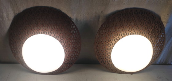 Image 1 of Appliques design en bois et globe opaline - mid.XXeme 