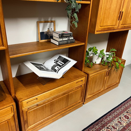 Image 1 of Meuble mural vintage •Dyrlund•