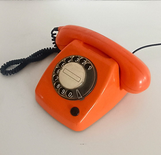 Image 1 of Oranje T65 Telefoon 1974