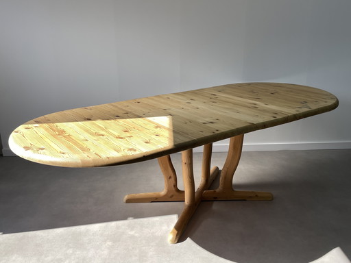 Extendable Scandinavian table in the style of Rainer Daumiller, Dyrlund, 1980s