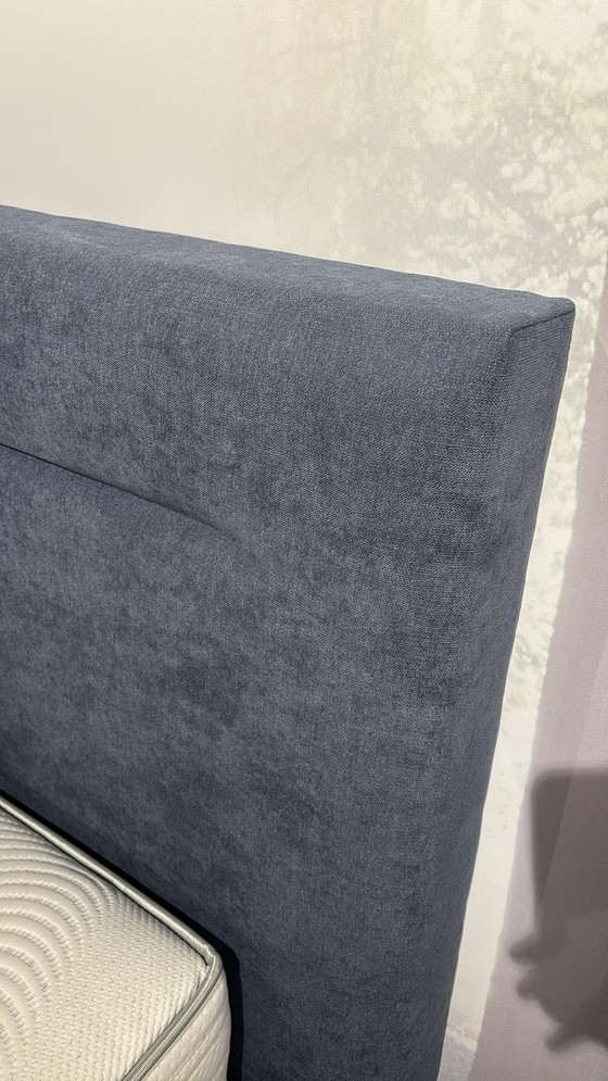 Image 1 of Somier Narvik