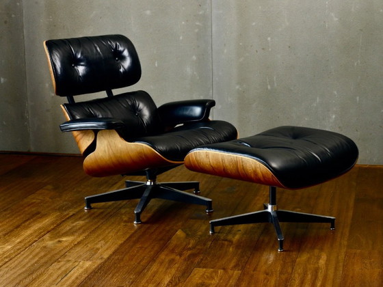 Herman Miller Eames Lounge Chair & Ottoman anni '60 – Poltrone, Pelle, Velluto (photo 2 of 13)