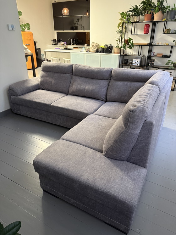 Beau canapé d'angle gris en forme de L à vendre – Seats and Sofas, Canapés d'angle, Textile (photo 6 of 8)