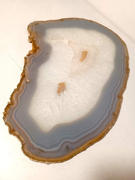 Large agate disc with transparent crystallization