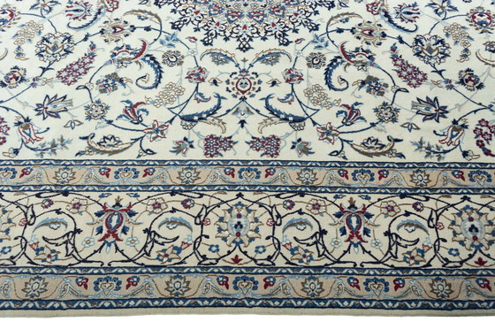 Image 1 of Handgeknoopt Perzisch tapijt Nain 9La 347 x 250 cm