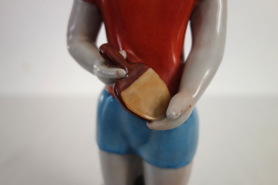 Image 1 of Estatua femenina de porcelana china con forma de galleta - Revolución Cultural n.° 10