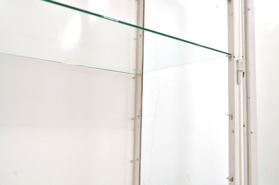 Image 1 of Armadietto / vetrina vintage per farmacia