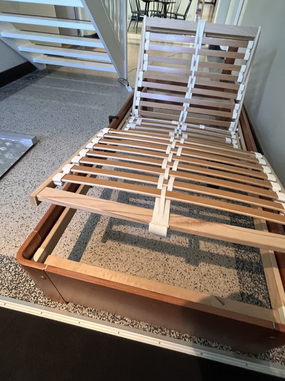 Auping Auronde single bed – Metal, Plastic (photo 3 of 6)