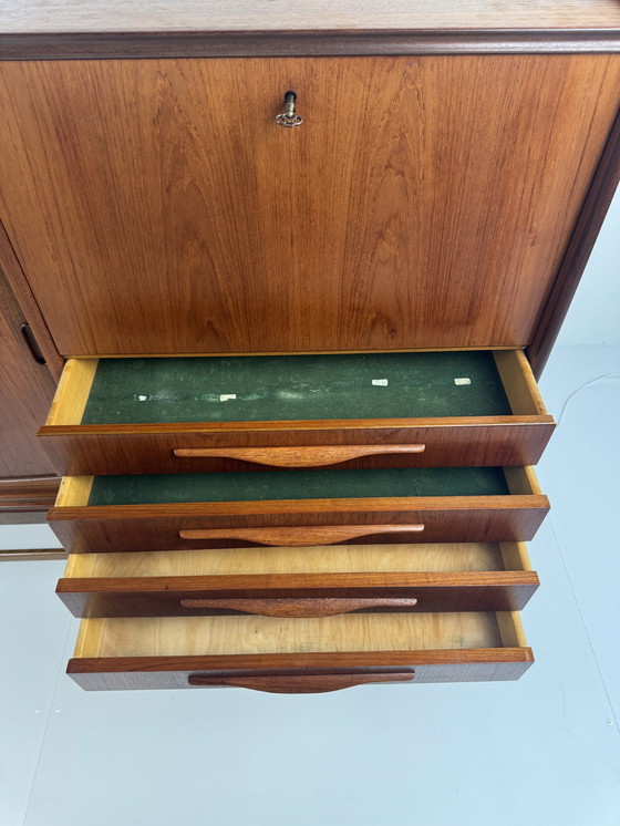 Image 1 of Danish teak sideboard with bar and automatic light - Mid - Century Elegance