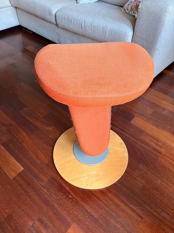 Peel ergonomic Armchair by Variér (Stokke) with ottoman - Olav Eldøy, Metal, Textile, Brown (photo 7 of 10)