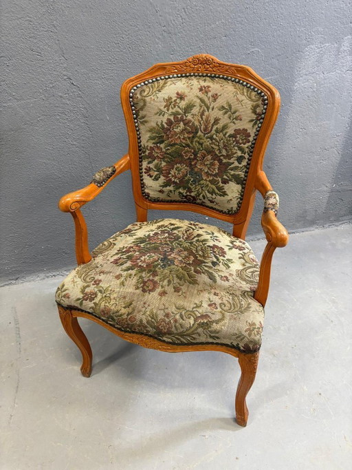 Fauteuil in Louis XV-stijl met bloemenwandtapijt en gesneden houten frame, jaren 1950-1970