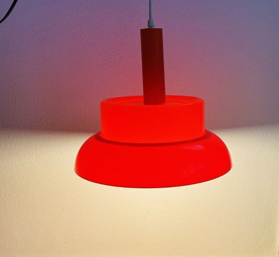 Image 1 of Lampada a sospensione arancione in acrilico della modernità di metà secolo, anni '60