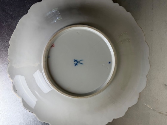 Original Meissen ceremonial plate / ceremonial bowl – Form F152a – Decor 332g – Cobalt blue background – (photo 3 of 7)