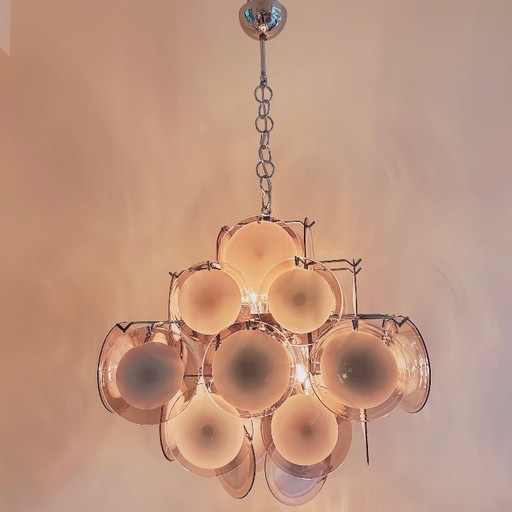 Lampada a sospensione con dischi in vetro di Murano viola, disegnata da Vistosi.