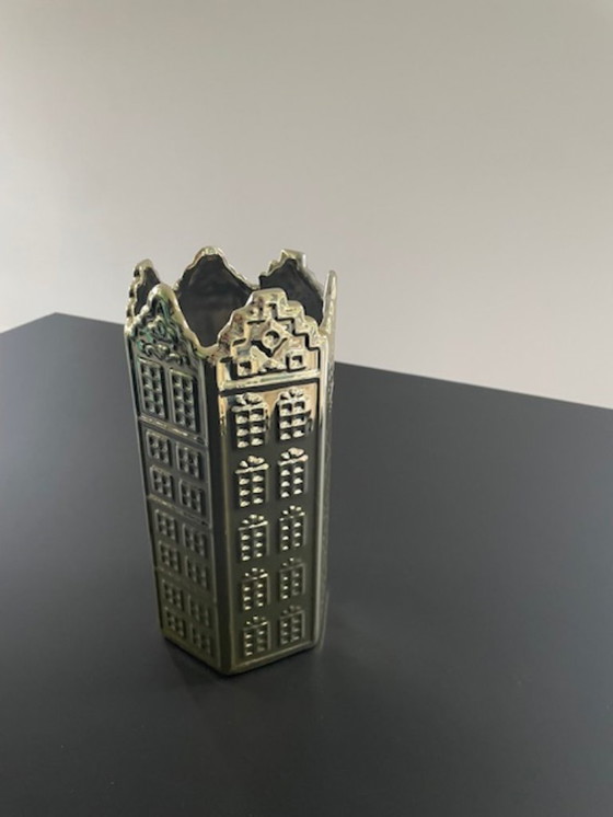 Image 1 of Architectural design vase with Amsterdam canal facades