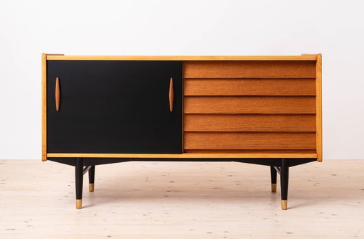 Buffet en teck de Nils Jonsson pour Hugo Troeds, moderne scandinave, années 1960
