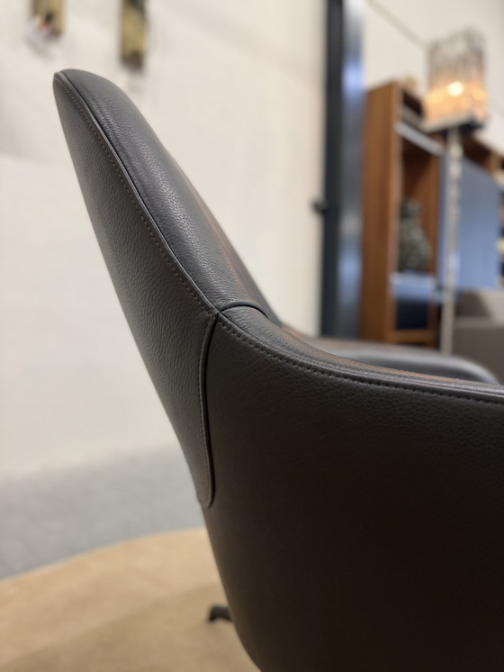 Image 1 of Poltrona Girevole Leolux Lanah Pelle Negev