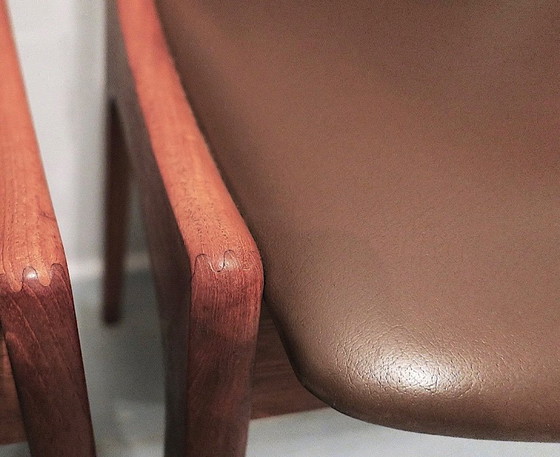 Image 1 of Coppia di sedie da pranzo Korup Stolefabrik in teak massello e pelle, Danimarca, anni '60